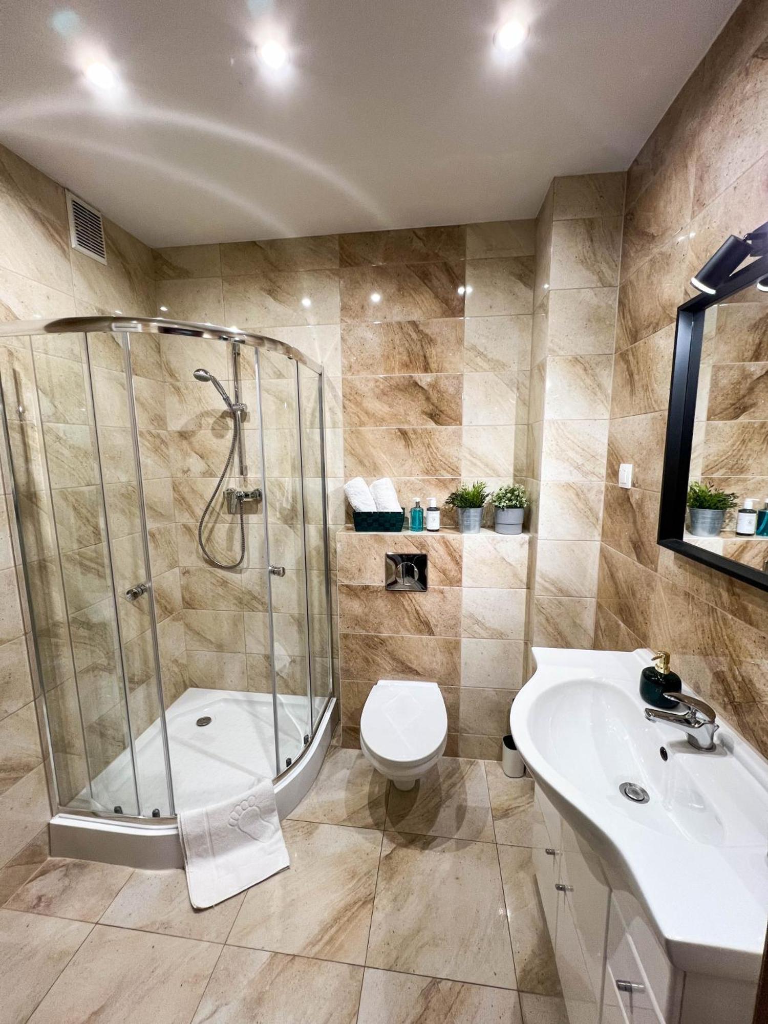 3D Szlak 77 Apartament كراكوفيا المظهر الخارجي الصورة